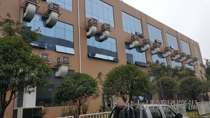 塑膠車(chē)間通風(fēng)降溫用什么設(shè)備好？