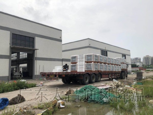 理想的廠房降溫設備環(huán)?？照{在這里