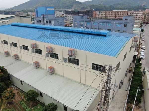 一款節(jié)能環(huán)保的高溫車間降溫設(shè)備-潤東方環(huán)?？照{(diào)